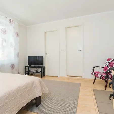 Uus-tatari 4 Apartments- City Center • Free Parking Апартаменты Таллин