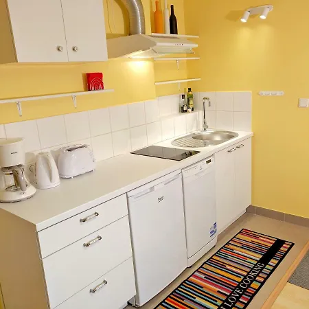 Uus-tatari 4 Apartments- City Center • Free Parking Апартаменты *